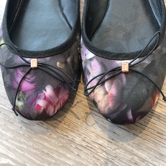 Ted Baker flats - size 5.5 US - Picture 4 of 4